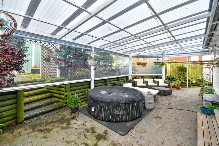 Photo of property in 8 Komako Place, Papatoetoe, Auckland, 2025