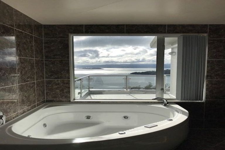 Photo of property in 20 Thane Road, Roseneath, Wellington, 6011