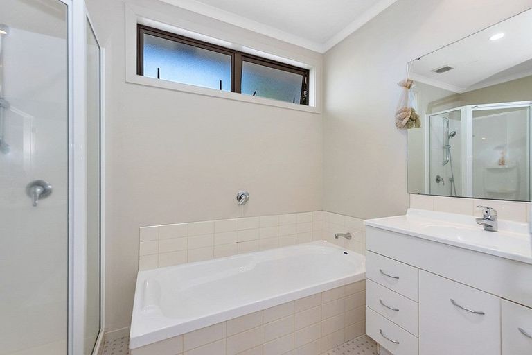 Photo of property in 152 Clarkin Road, Fairfield, Hamilton, 3214