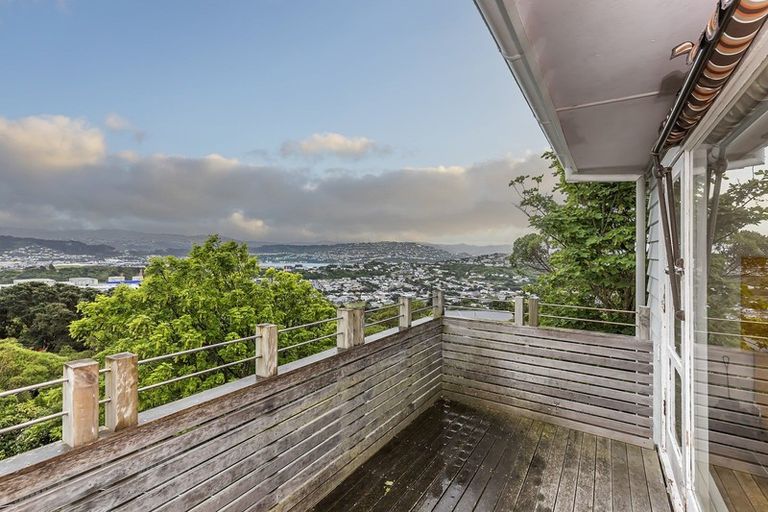 Photo of property in 87a Seatoun Heights Road, Seatoun, Wellington, 6022