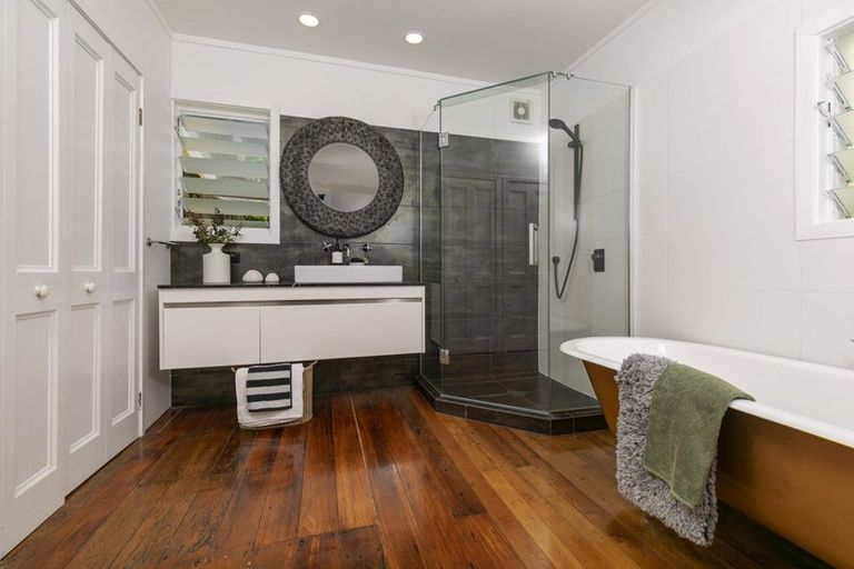 Photo of property in 31 Mozeley Avenue, Devonport, Auckland, 0624