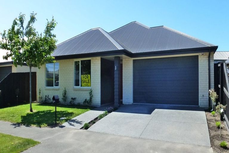 Photo of property in 4a Somerville Crescent, Aidanfield, Christchurch, 8025