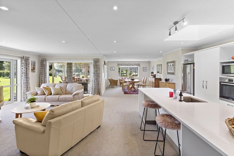 Photo of property in 8 Camellia Lane, Carterton, 5713