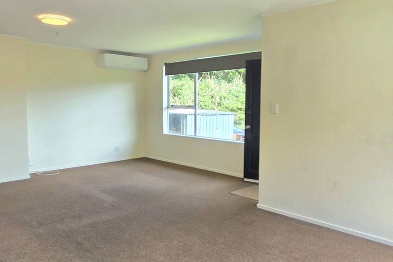 Photo of property in 3a Spruce Grove, Ranui, Porirua, 5024