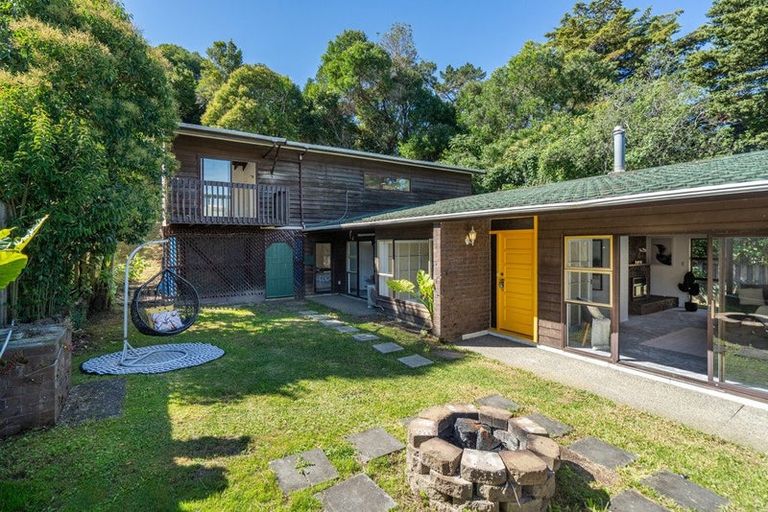 Photo of property in 789a Beach Road, Browns Bay, Auckland, 0630