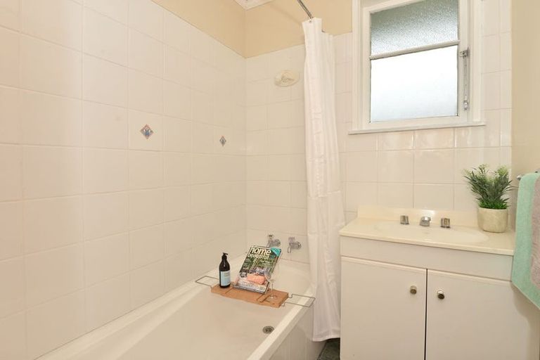 Photo of property in 169 Onerahi Road, Onerahi, Whangarei, 0110