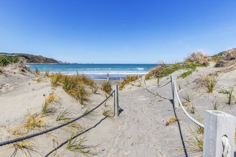 Photo of property in 1/48 Lyall Parade, Lyall Bay, Wellington, 6022