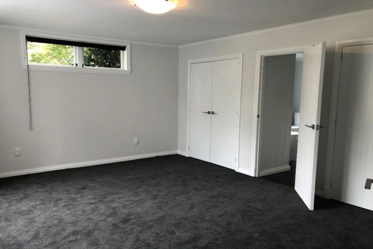 Photo of property in 25 Taupaki Road, Taupaki, Henderson, 0782