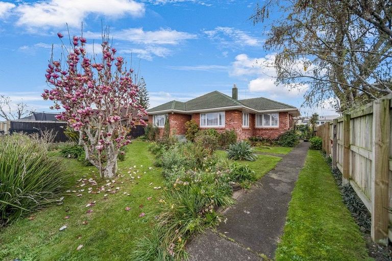 Photo of property in 23 Edinburgh Avenue, Rosehill, Papakura, 2113