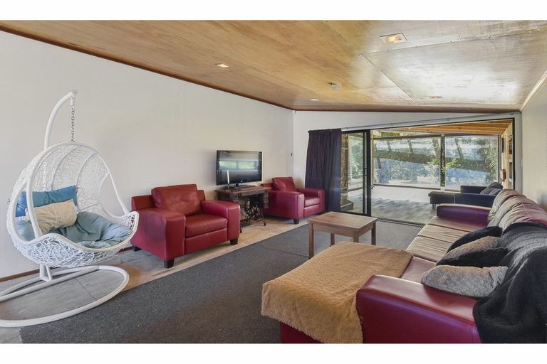 Photo of property in 7 Maraetai Place, Port Waikato, Tuakau, 2695