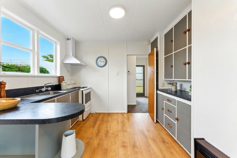 Photo of property in 12 Denbigh Place, Awapuni, Palmerston North, 4412