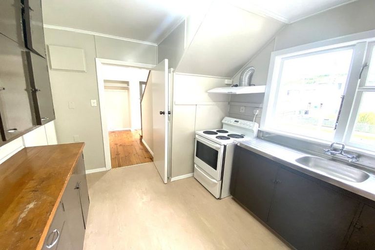 Photo of property in 67 Tremewan Street, Tawa, Wellington, 5028