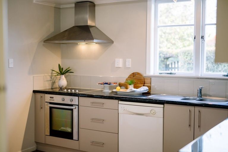 Photo of property in 141 Williams Street, Cambridge, 3434