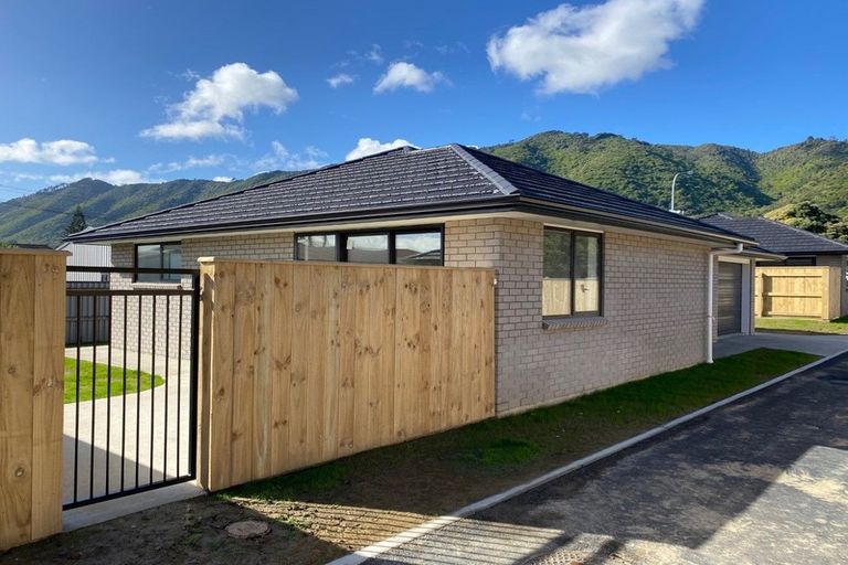 Photo of property in 110b Main Road, Waikanae, 5036
