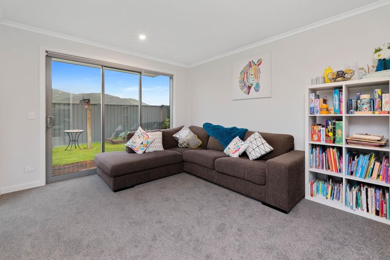 Photo of property in 7 Crabbe Place, Cromwell, 9310