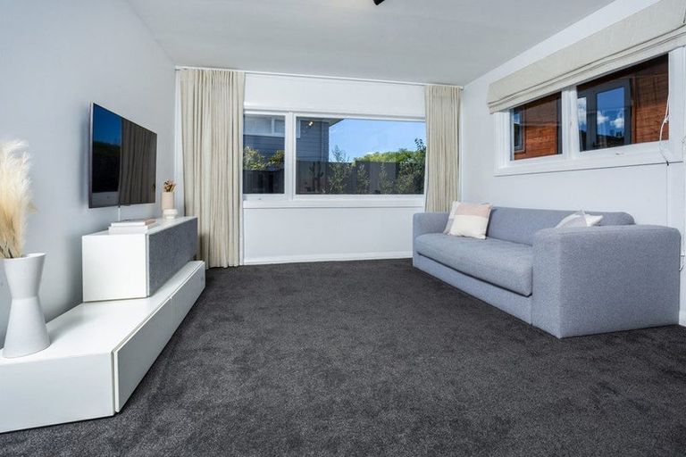 Photo of property in 13 Hume Drive, Hillcrest, Auckland, 0627