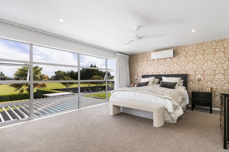 Photo of property in 4 Leabridge Mews, Harewood, Christchurch, 8051