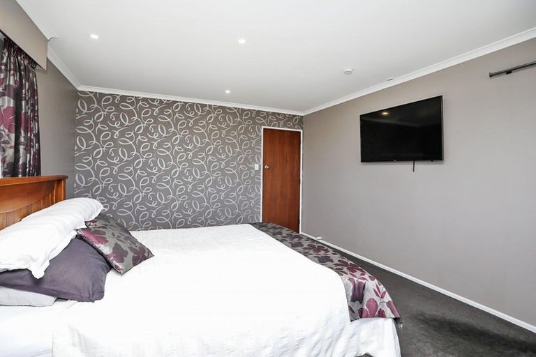 Photo of property in 82 Kildare View, Waikiwi, Invercargill, 9810