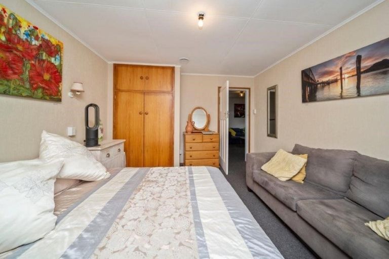 Photo of property in 13 Collins Street, Hawera, 4610