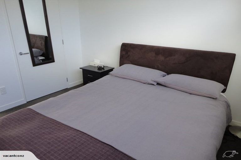 Photo of property in 105 Rongotai Road, Kilbirnie, Wellington, 6022