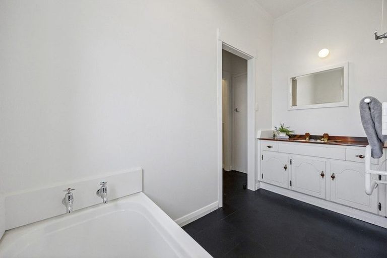 Photo of property in 107 Melbourne Street, South Dunedin, Dunedin, 9012