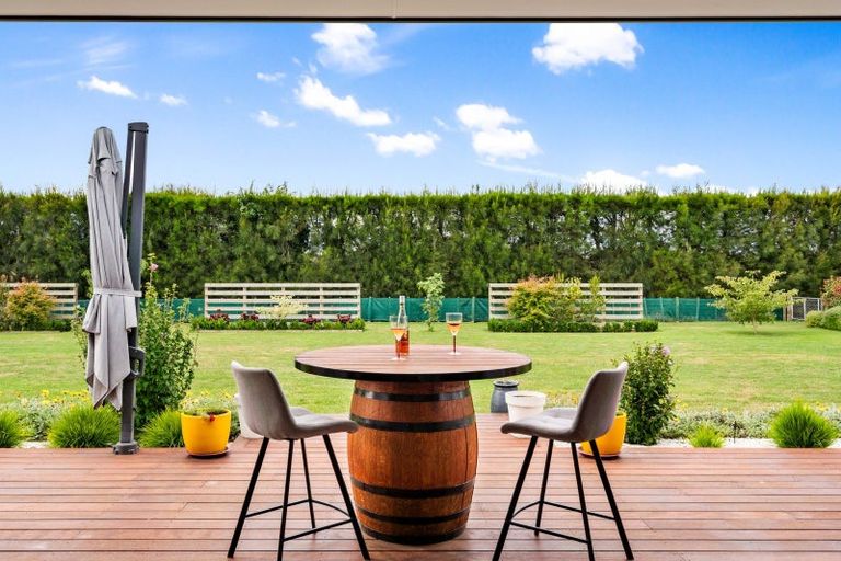 Photo of property in 254 Meeanee Road, Meeanee, Napier, 4112