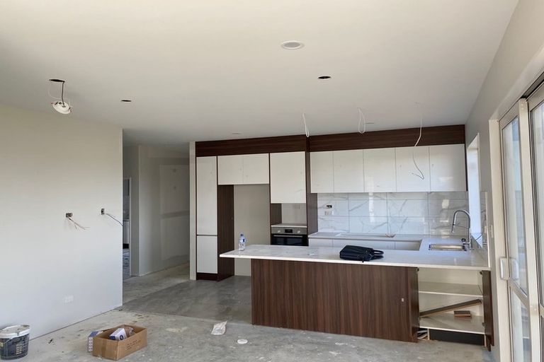 Photo of property in 51 Twin Parks Rise, Papakura, 2110