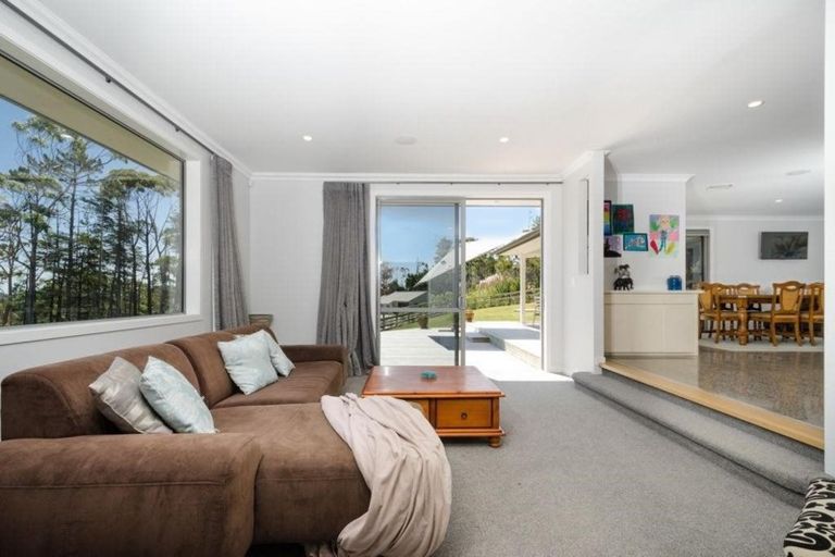Photo of property in 24b Sunnyvale Road, Swanson, Auckland, 0614