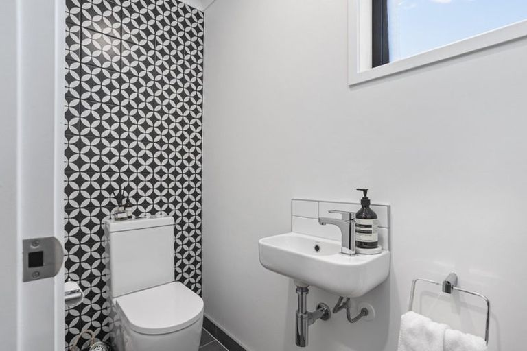 Photo of property in 37 David Carnegie Road, Hobsonville, Auckland, 0616