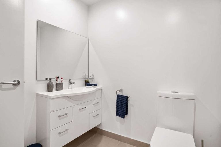 Photo of property in 8/69 Suva Street, Upper Riccarton, Christchurch, 8041