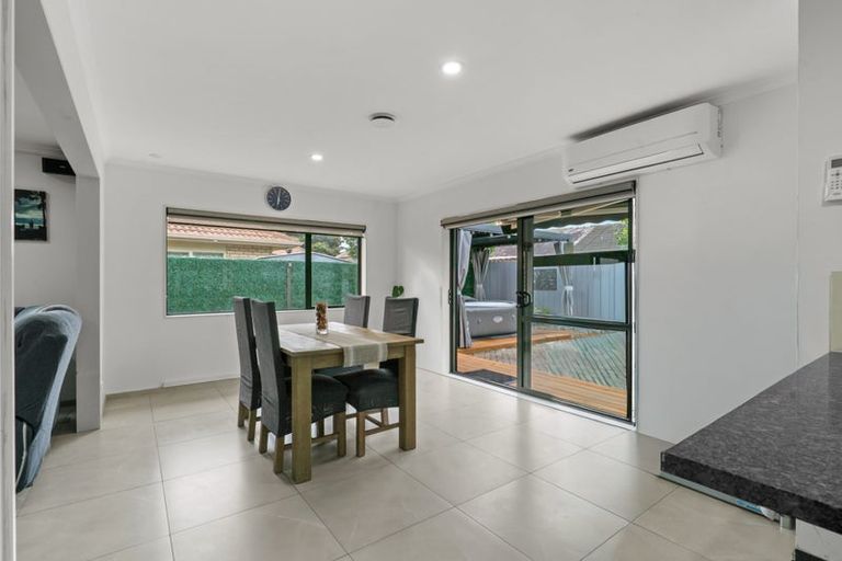 Photo of property in 31 Montilla Place, Manurewa, Auckland, 2102