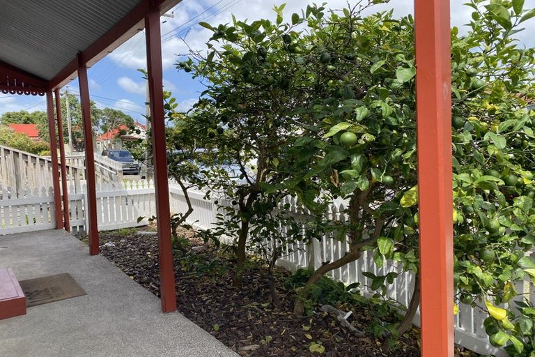 Photo of property in 623 Queen Sh25 Street, Thames, 3500