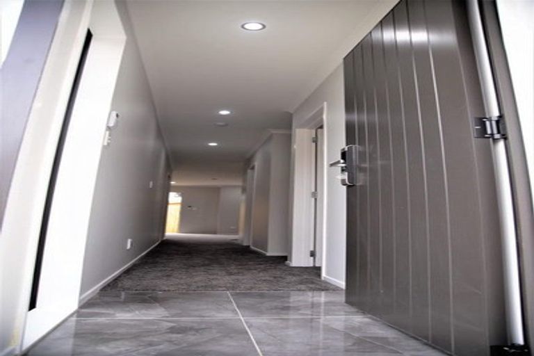 Photo of property in 142b Rangitoto Road, Papatoetoe, Auckland, 2025