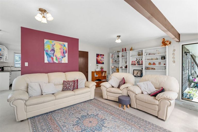 Photo of property in 1/25 Withells Road, Avonhead, Christchurch, 8042