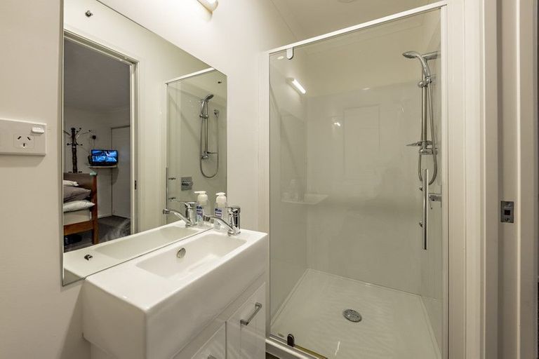 Photo of property in 80a Seddon Street, Pukekohe, 2120