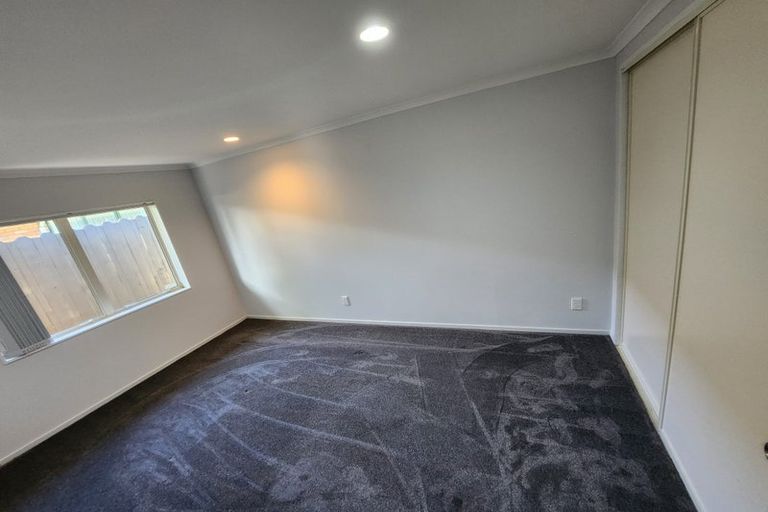 Photo of property in 27 Emmerdale Avenue, Papakura, 2110