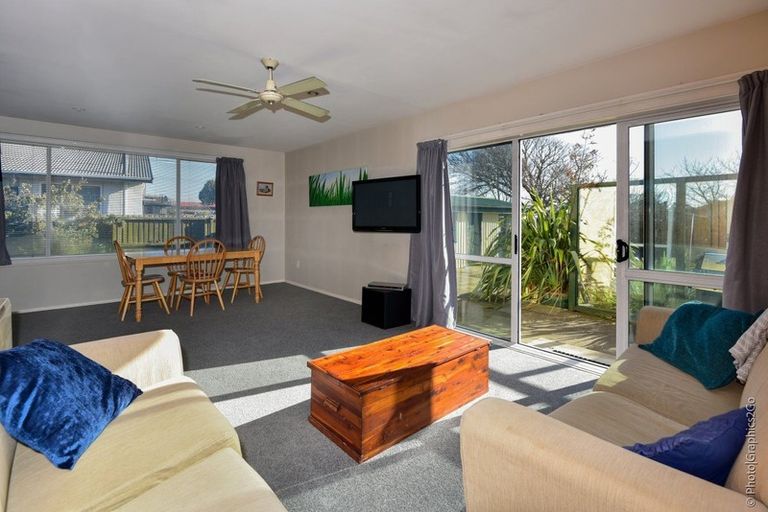 Photo of property in 210 Beach Road, North New Brighton, Christchurch, 8083