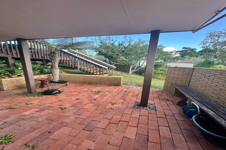 Photo of property in 6 Hume Drive, Hillcrest, Auckland, 0627