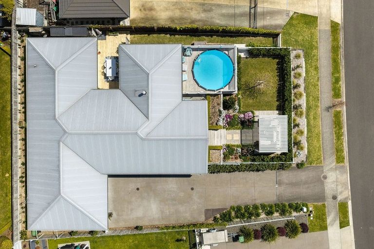 Photo of property in 165 Rowesdale Drive, Ohauiti, Tauranga, 3112
