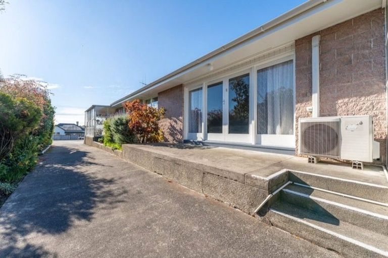 Photo of property in 2/8 Hatton Street, West End, Timaru, 7910