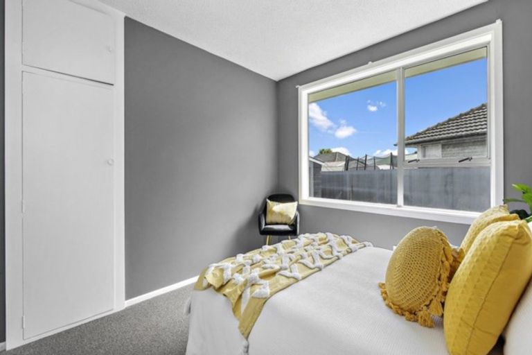 Photo of property in 17 Claymore Street, Woolston, Christchurch, 8062