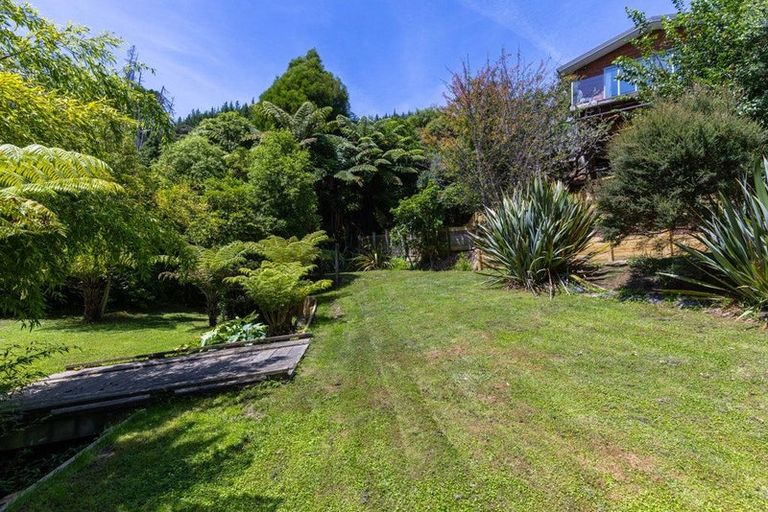 Photo of property in 19 Mccormicks Road, Whatamango Bay, Picton, 7281