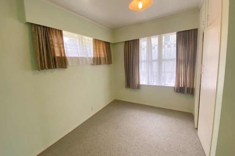 Photo of property in 14 Meadowvale Avenue, Forrest Hill, Auckland, 0620