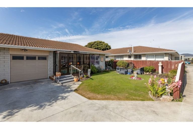 Photo of property in 3/171 Shaw Avenue, New Brighton, Christchurch, 8083