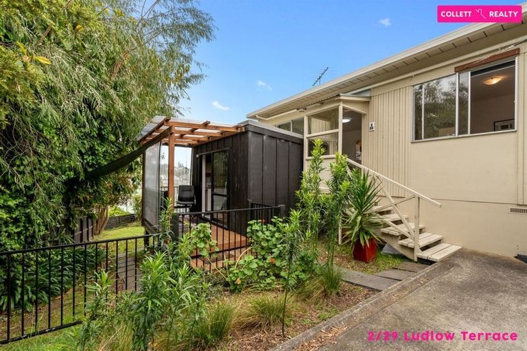 Photo of property in 2/29 Ludlow Terrace, Totara Vale, Auckland, 0627