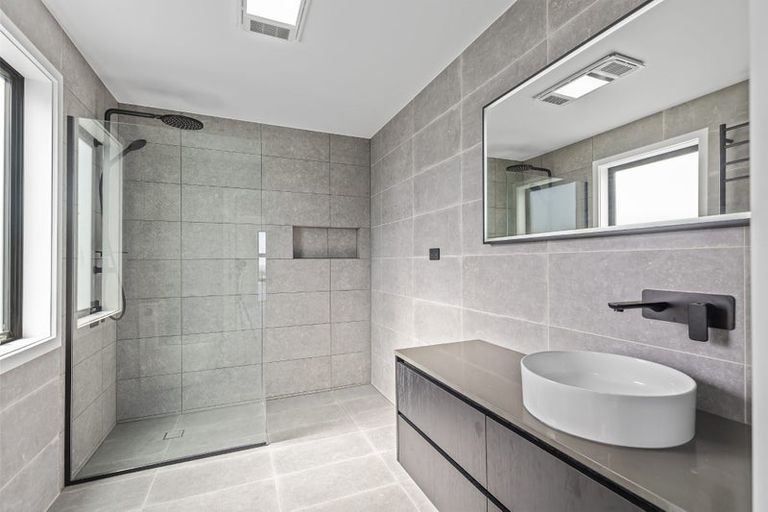 Photo of property in 13 Hautoa Lane, Flat Bush, Auckland, 2019