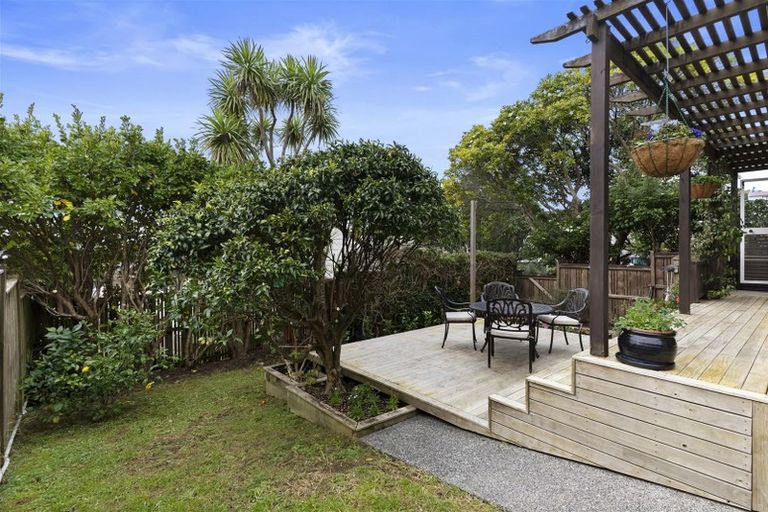 Photo of property in 4/15 Roseberry Avenue, Birkenhead, Auckland, 0626