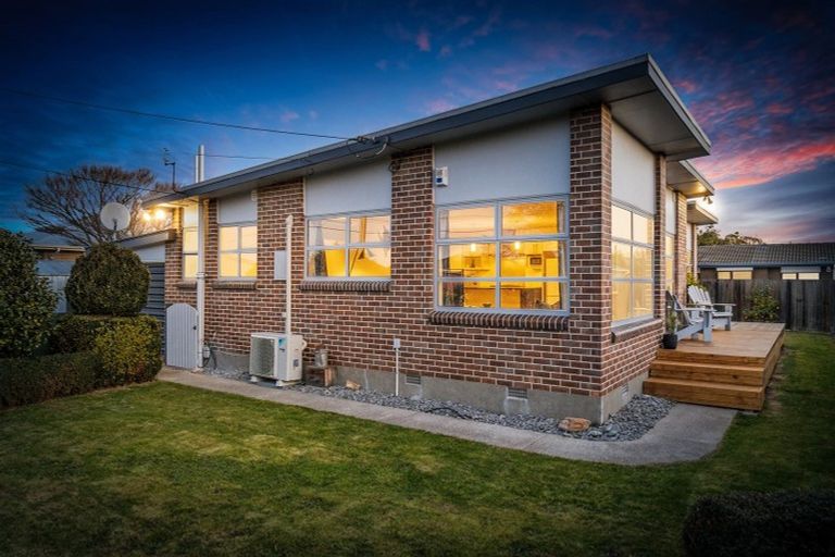 Photo of property in 1/42 Seymour Street, Hornby, Christchurch, 8042