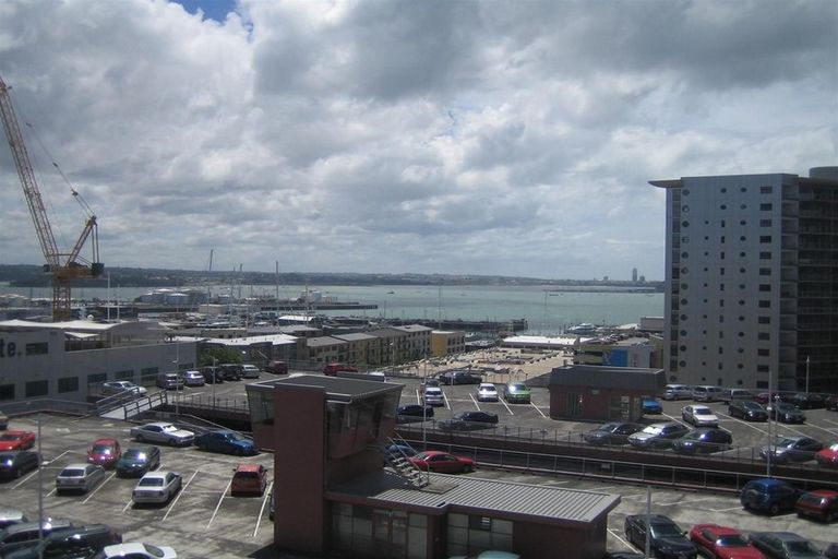Photo of property in The Heritage Hotel Apartments, 650/35 Hobson Street, Auckland Central, Auckland, 1010
