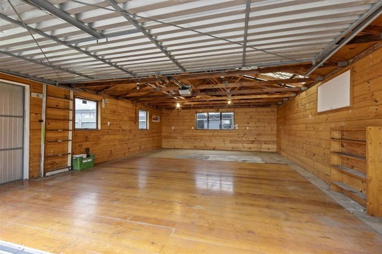 Photo of property in 412 Halswell Road, Halswell, Christchurch, 8025